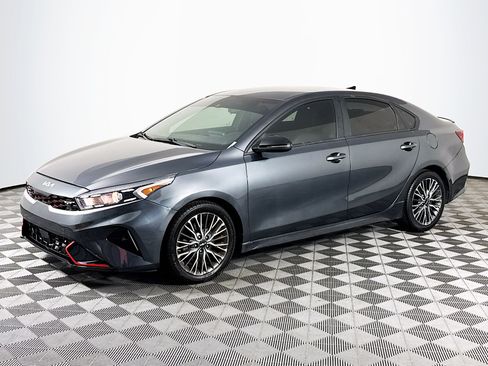 Used 2022 Kia Forte GT-Line FWD image 4