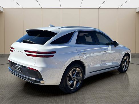 Certified 2026 Genesis GV70 2.5T image 5