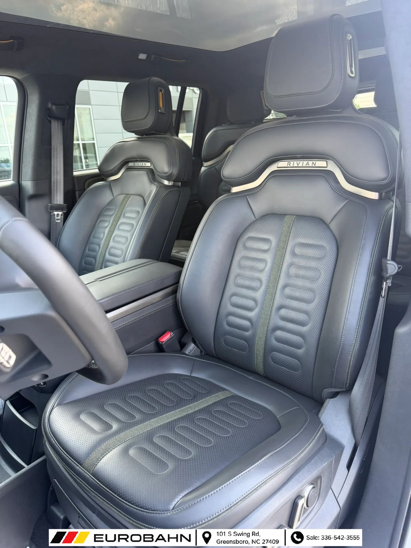 Used 2025 Rivian R1S Adventure Dual AWD/4WD image 6
