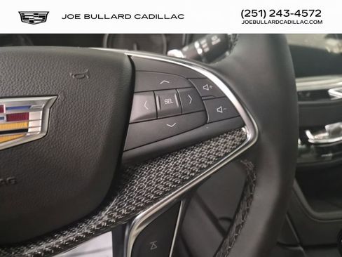 New 2026 Cadillac XT5 Sportv w/ LPO, Floor Liner Package image 15
