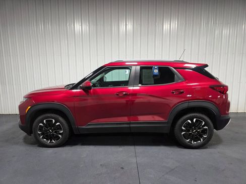 Used 2021 Chevrolet TrailBlazer LT w/ Convenience Package AWD/4WD image 4