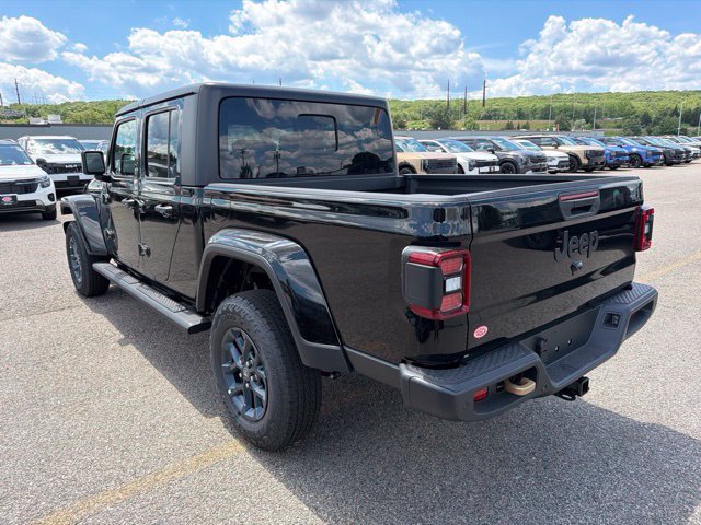 New 2026 Jeep Gladiator Sport AWD/4WD image 5