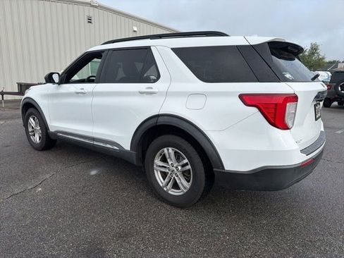 Used 2020 Ford Explorer XLT AWD/4WD image 4