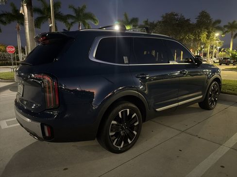 Used 2023 Kia Telluride SX image 11