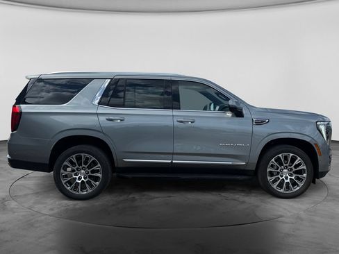 Used 2025 GMC Yukon Denali AWD/4WD image 11