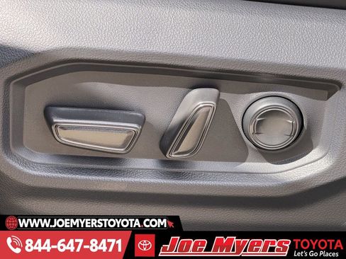 Used 2024 Toyota Tundra Limited w/ Power Package image 28