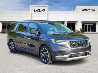 Used 2022 Kia Carnival EX
