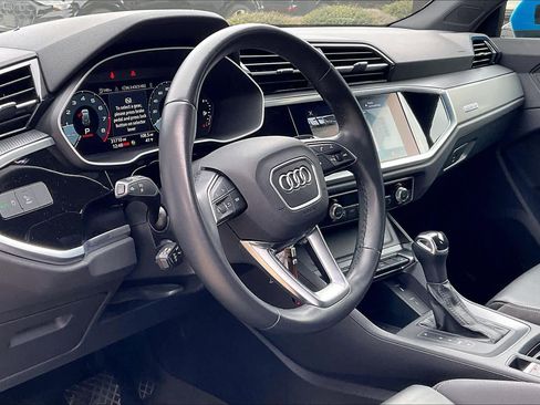 Used 2022 Audi Q3 2.0T Premium Plus image 16