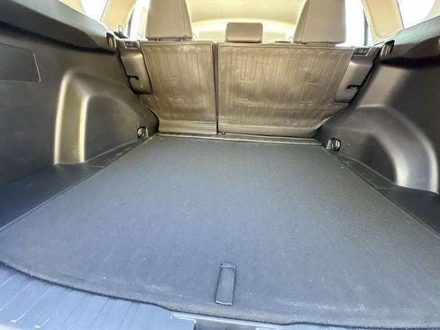 Used 2021 Toyota RAV4 LE image 22