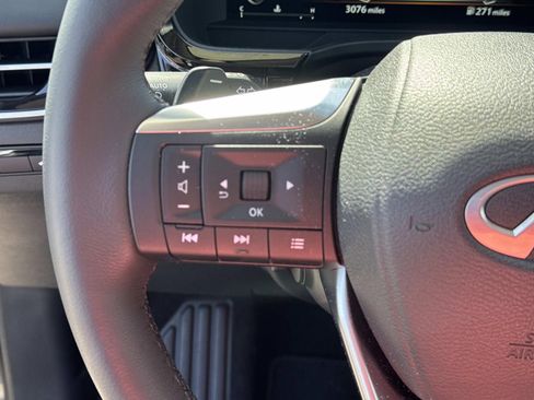 Certified 2025 INFINITI QX60 Luxe image 25