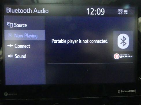 Used 2022 Toyota Corolla SE image 9