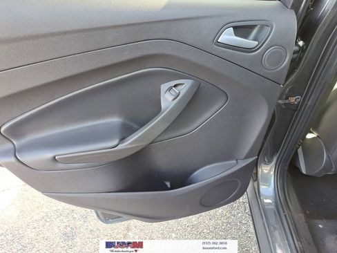 Certified 2019 Ford Escape Titanium image 10