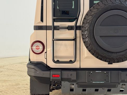 Used 2024 INEOS Grenadier Fieldmaster Edition image 38