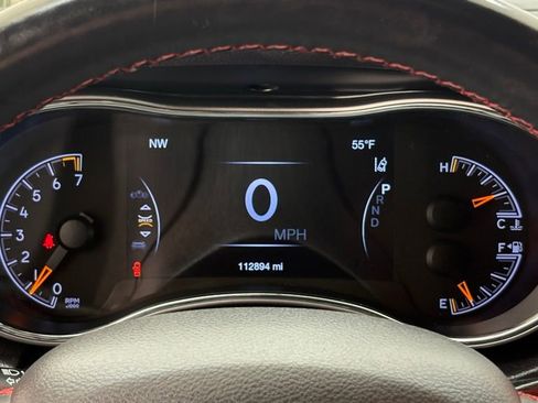 Used 2019 Jeep Grand Cherokee Trailhawk w/ Trailhawk Luxury Group AWD/4WD image 34