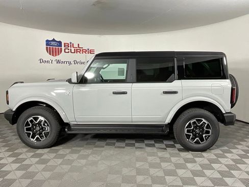 New 2026 Ford Bronco Outer Banks AWD/4WD image 6