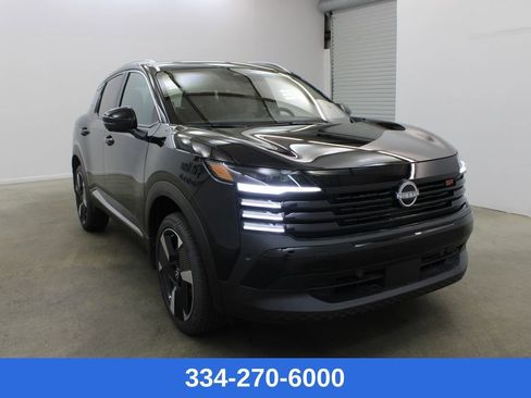 New 2026 Nissan Kicks SR image 5