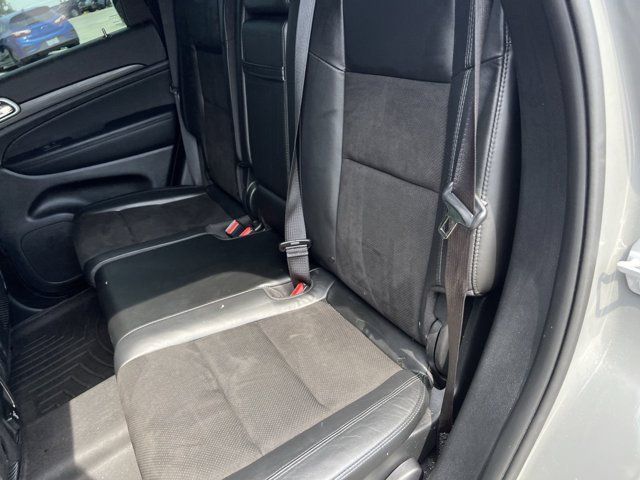 Used 2020 Jeep Grand Cherokee Altitude AWD/4WD image 25