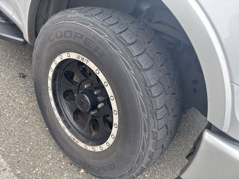 Used 2015 Ford F150 XLT w/ Equipment Group 301A Mid image 11