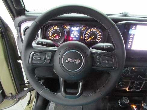 New 2026 Jeep Gladiator Sport AWD/4WD image 20