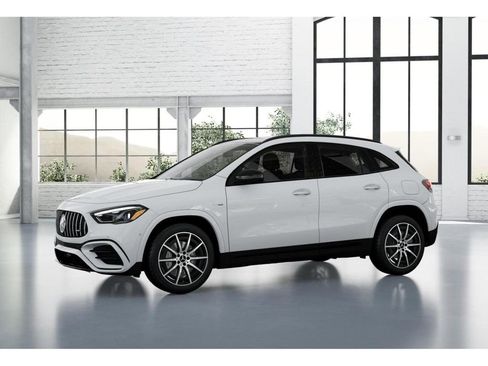 New 2026 Mercedes-Benz GLA 35 AMG 4MATIC image 37