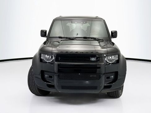 Certified 2023 Land Rover Defender 110 X-Dynamic SE AWD/4WD image 2