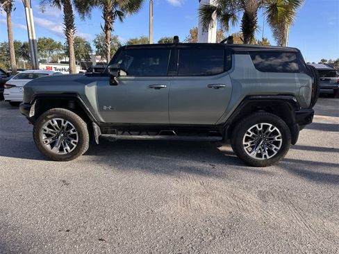 Used 2024 GMC Hummer EV 3X w/ LPO, Illumination Package image 3