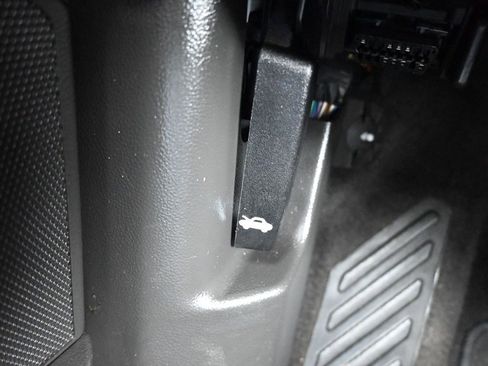 Used 2018 Buick Encore Preferred image 27