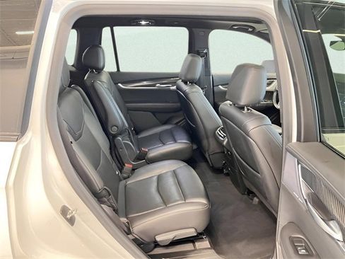 Certified 2022 Cadillac XT6 Sport image 10