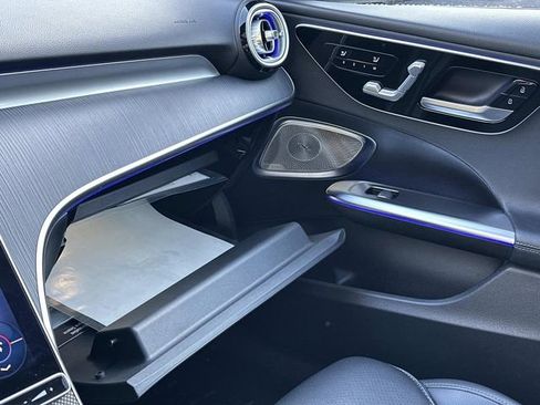 Used 2023 Mercedes-Benz C 300 C 300 image 32