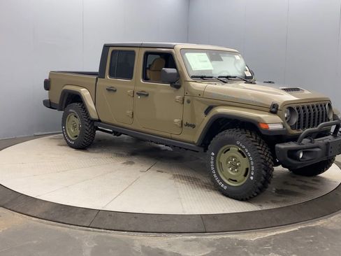 New 2026 Jeep Gladiator Sport image 7