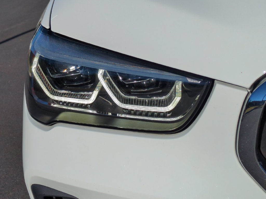 Used 2022 BMW X1 sDrive28i w/ Premium Package FWD image 9