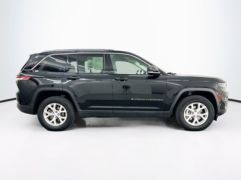 Used 2023 Jeep Grand Cherokee Limited AWD/4WD image 10