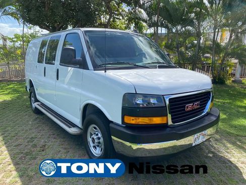 Used 2023 GMC Savana 2500 w/ Driver Convenience Package image 18