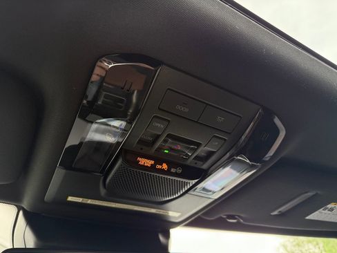 Used 2026 Lexus GX 550 w/ Accessory Package (ZB) AWD/4WD image 40