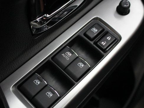 Used 2017 Subaru Crosstrek 2.0i Limited image 20