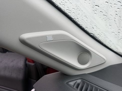 Used 2025 Toyota RAV4 Limited image 26