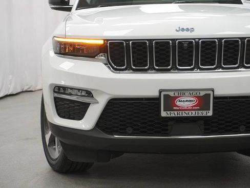 Used 2022 Jeep Grand Cherokee Limited 4xe w/ Luxury Tech Group II AWD/4WD image 8