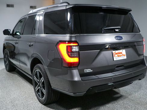 Used 2021 Ford Expedition Limited RWD image 9