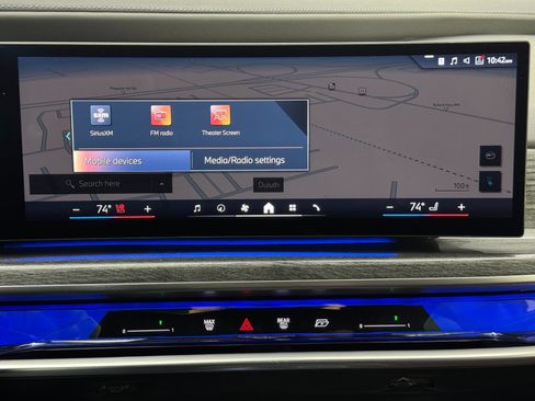 Used 2023 BMW i7 xDrive60 w/ Executive Package 2 image 26