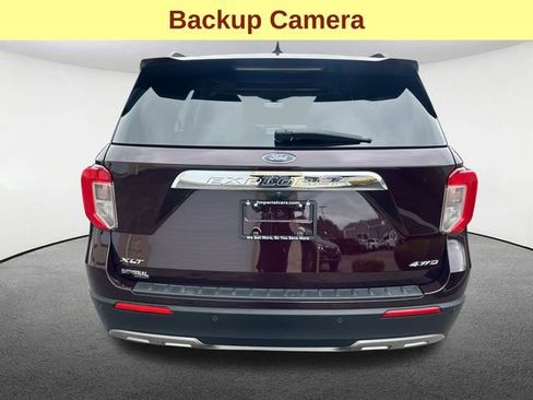 Used 2022 Ford Explorer XLT w/ Equipment Group 202A AWD/4WD image 13