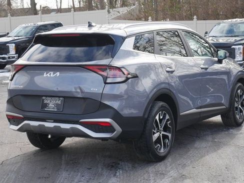 Used 2023 Kia Sportage EX image 11