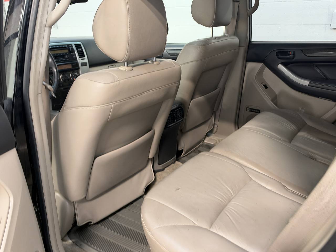 Used 2004 Toyota 4Runner Limited AWD/4WD image 28