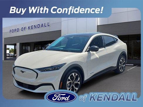 Used 2024 Ford Mustang Mach-E Select image 1