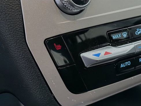 Used 2023 Ford Explorer XLT image 22