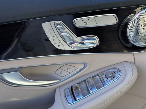 Used 2021 Mercedes-Benz C 300 4MATIC Sedan image 20