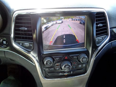 Used 2014 Jeep Grand Cherokee Limited image 25