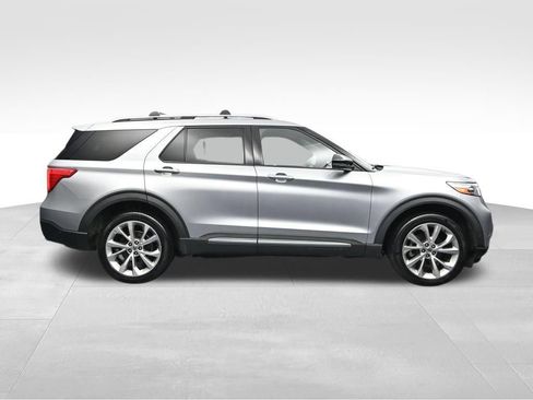 Used 2021 Ford Explorer Platinum w/ Equipment Group 601A AWD/4WD image 6
