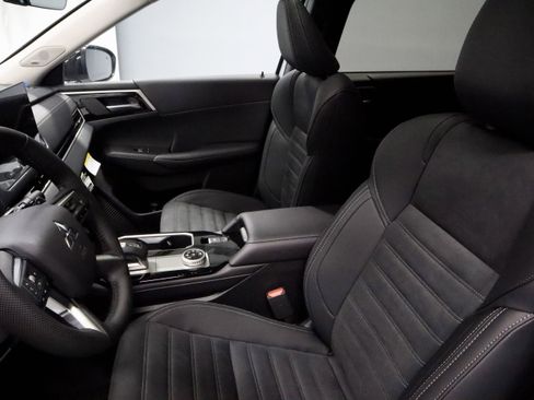 New 2026 Mitsubishi Outlander Trail Edition image 17