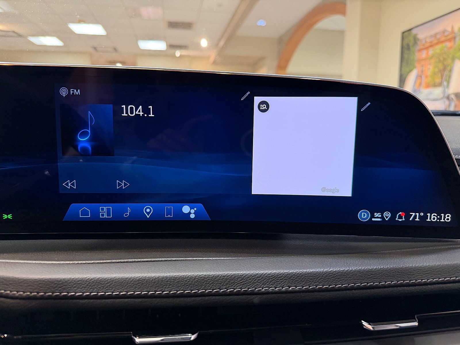 Used 2025 Cadillac XT4 Premium Luxury AWD/4WD image 18