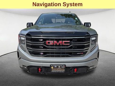Used 2025 GMC Sierra 1500 AT4 w/ Technology Package AWD/4WD image 4